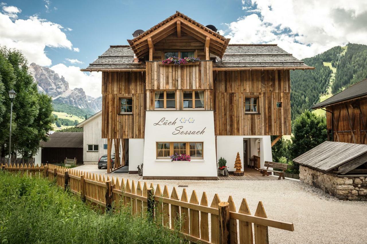 Natur Luch Sossach ラ・ヴィッラ エクステリア 写真